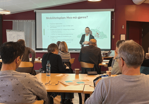 Bernt Sverre Mehammer fra Its Tomorrow presenterer 